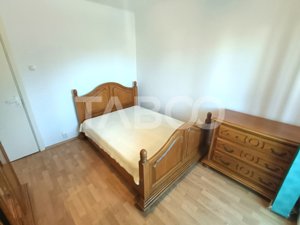 Apartament 4 camere decomandat cu 2 bai la etajul 2 - zona Valea Aurie - imagine 14