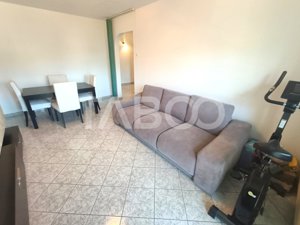 Apartament 4 camere decomandat cu 2 bai la etajul 2 - zona Valea Aurie - imagine 2