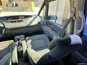 Renaultul Espace 2.0dCi Navigatie Dubluclimatronic PilotAutomat SenzoriParcare  - imagine 14