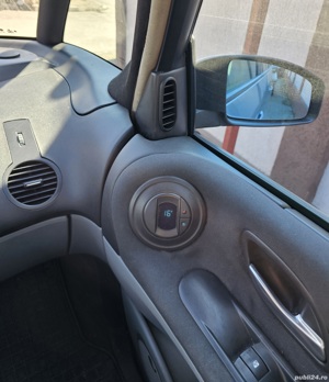 Renaultul Espace 2.0dCi Navigatie Dubluclimatronic PilotAutomat SenzoriParcare  - imagine 10