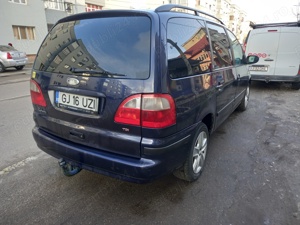 Ford galaxy - imagine 3