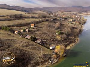 Teren cu priveliste magnificanta, langa lacul Padureni, Covasna - imagine 7