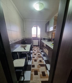 Nr.617. Apartament mobilat, semidecomandat, în zona Berceni - imagine 3