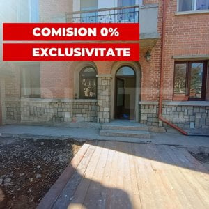 Apartament cu 2 camere, 2bai  ,61 mp utili , curte proprie ,garaj , Ultracentral