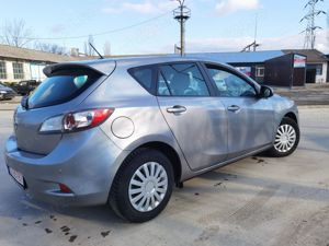 Vând autoturism Mazda 3 Hatchback, an fabricație 2011, adusa din Germania.al doilea proprietar din 2 - imagine 4 Vând autoturism Mazda 3 Hatchback, an fabricație 2011, adusa din Germania.al doilea proprietar din 2 - imagine 4