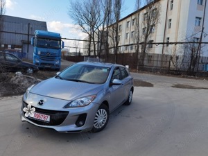 Vând autoturism Mazda 3 Hatchback, an fabricație 2011, adusa din Germania.al doilea proprietar din 2 - imagine 2 Vând autoturism Mazda 3 Hatchback, an fabricație 2011, adusa din Germania.al doilea proprietar din 2 - imagine 2