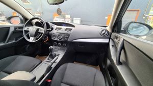 Vând autoturism Mazda 3 Hatchback, an fabricație 2011, adusa din Germania.al doilea proprietar din 2 - imagine 6 Vând autoturism Mazda 3 Hatchback, an fabricație 2011, adusa din Germania.al doilea proprietar din 2 - imagine 6