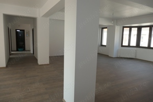 Spatiu pentru birouri - suprafata utilă 180 mp - zona Piața Romană  - imagine 2