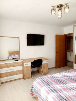 Apartament cu 3 camere in cartierul 23 August