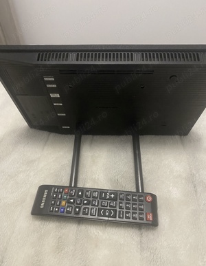 Vând monitor display Samsung QB13R