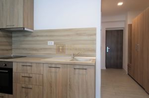 Încălzire în pardoseală, baia are fereastra. Loc parcare privat - imagine 10