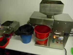 Presa ulei la rece 220V putere instalata 2Kw