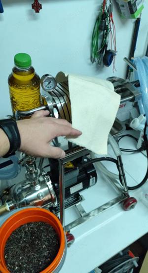 Presa ulei la rece PU10 + panza filtranta