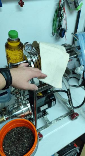 Masina verificare acid oleic, presa ulei la rece