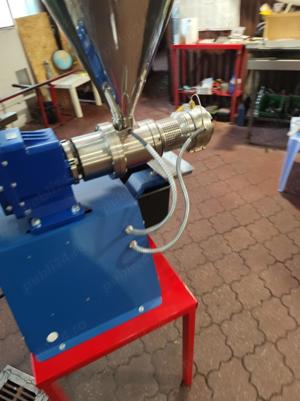 Presa ulei la rece pentru floarea-soarelui - imagine 3