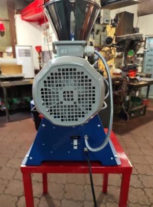 Presa ulei la rece pentru floarea-soarelui