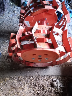 Vând motocultor de 18 cp cu accesorii și remorca de 750kg - imagine 4