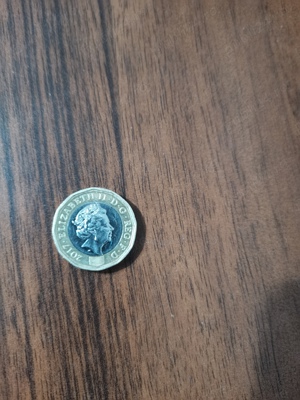 One pound UK 2017 - imagine 2