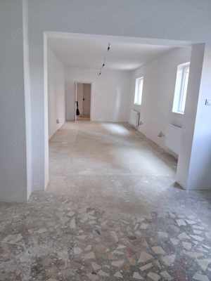 13 Septembrie-spatiul comercial stradal,renovat total,centrala termica SC