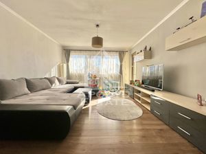 Apartament cu 3 camere și 2 băi în Giroc la asfalt. - imagine 4