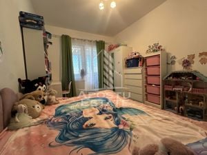 Apartament cu 2 camere, dressing și terasă de 16mp inchisa, în Giroc. - imagine 11