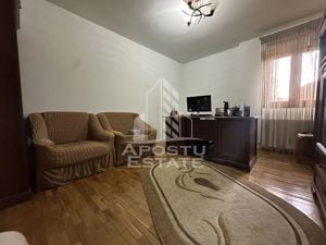 Casă Individuală cu 9 camere, zona Mehala. - imagine 14