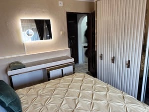 Proprietar vând apartament 3 camere în aradul nou etaj 1 10 - imagine 2