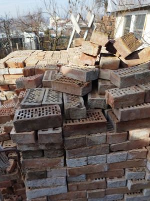 Cărămidă din demolări