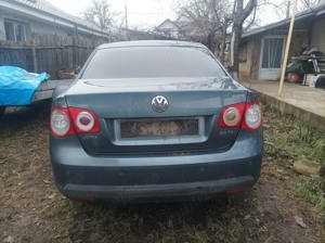 dezmembrez Jetta 2.0 Tdi,130 cai din 2008,motor BKD