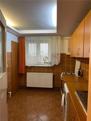 Apartament 2 camere semidecomandat zona Dambovita - imagine 2