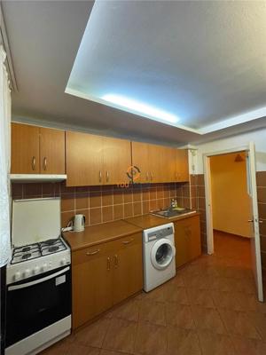 Apartament 2 camere semidecomandat zona Dambovita - imagine 5