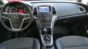 Opel Astra J Sport Tourer 2013 Diesel 216000 km - imagine 4 Opel Astra J Sport Tourer 2013 Diesel 216000 km - imagine 4