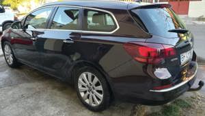 Opel Astra J Sport Tourer 2013 Diesel 216000 km - imagine 3 Opel Astra J Sport Tourer 2013 Diesel 216000 km - imagine 3