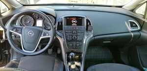 Opel Astra J Sport Tourer 2013 Diesel 216000 km - imagine 7 Opel Astra J Sport Tourer 2013 Diesel 216000 km - imagine 7