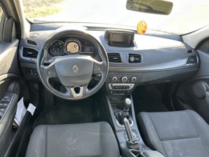 Renault Megane 1.5 DCI 110 CP - imagine 5 Renault Megane 1.5 DCI 110 CP - imagine 5