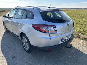 Renault Megane 1.5 DCI 110 CP - imagine 4 Renault Megane 1.5 DCI 110 CP - imagine 4