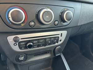 Renault Megane 1.5 DCI 110 CP - imagine 8 Renault Megane 1.5 DCI 110 CP - imagine 8