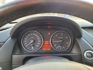BMW X1 xDrive18d - imagine 6