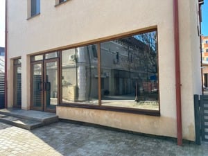 Spatiu comercial sau servicii zona pietonal Cuza Voda-Primaria noua de inchiriat - imagine 2