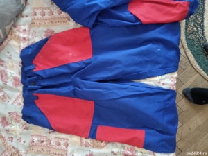 vînd salopete aproape noi 