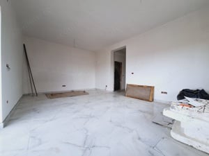 Aproape de benzinaria ESO. Casa cu 5 camere. Cu dormitor la parter. - imagine 4