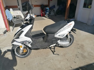  Vând Scutere 49cc  și 125cc  - imagine 5