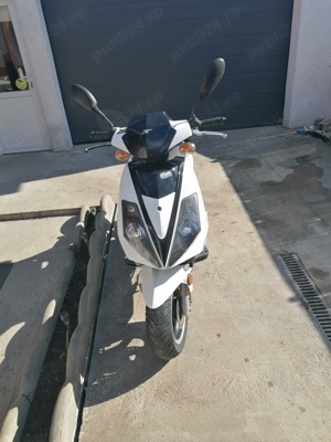  Vând Scutere 49cc  și 125cc  - imagine 3