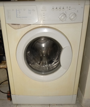Mașină de spălat pentru piese