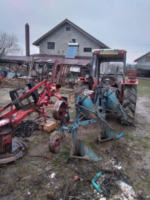 Vând tractor cu toate accesoriile  - imagine 3