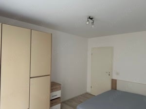 Proprietar vand apartament 3 camere - imagine 6