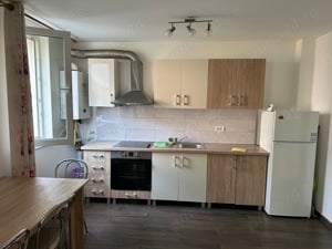 Proprietar inchiriez apartament 3 camere