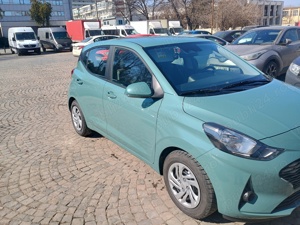 Vând Hyundai i10 2023 1.2 benzină 84 cp   - imagine 3 Vând Hyundai i10 2023 1.2 benzină 84 cp   - imagine 3