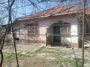 Vind casa batrineasca - imagine 4