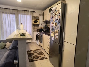 Vând apartament 3 camere, Florești, zona Terra - imagine 2